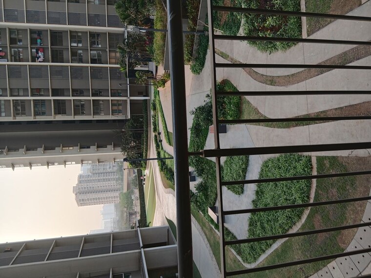 Balcony, kalpataru-paramount 2 Bedroom 711 Sq.Ft. Apartment In Kapur Bawdi Thane 10065763
