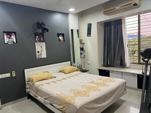 4 BHK Apartment For Rent in Arihant Apartments Khar, Khar West
