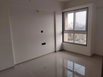 Room in 2 BHK Apartment at Pristine Allure, Kharadi – for Rent