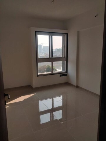 2 BHK Apartment For Rent in Pristine Allure, Kharadi