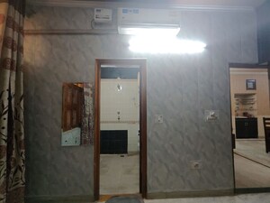 Room in 3 BHK Independent House at Sector 9 – for Rent