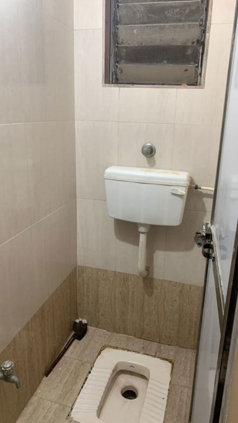 Bathroom, ulwe sector 3 1 Bedroom 600 Sq.Ft. Apartment In Ulwe Sector 3 Navi Mumbai 10065836