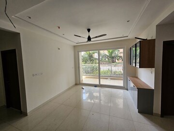 Room in 3 BHK Apartment at Prestige Beverly Hills, Kokapet – for Rent