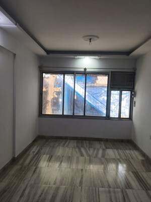 1 BHK Apartment For Rent in Vile Parle West