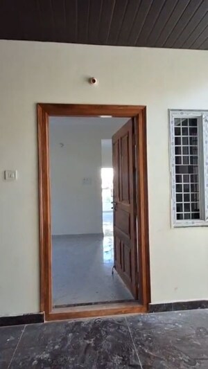 Room in 2 BHK Apartment at Manikonda – for Rent