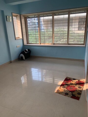 Room in 3 BHK Apartment at Santacruz West – for Rent