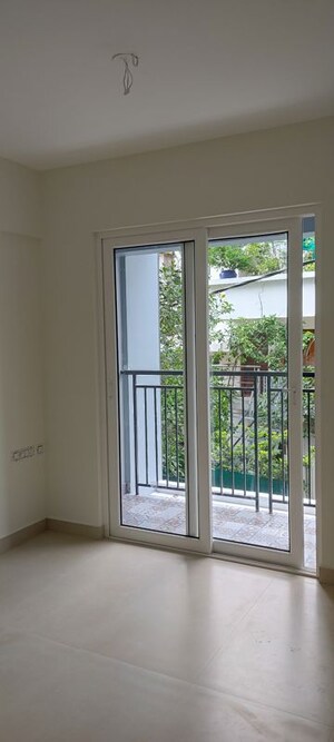 Room in 3 BHK Apartment at Edappally – for Sale