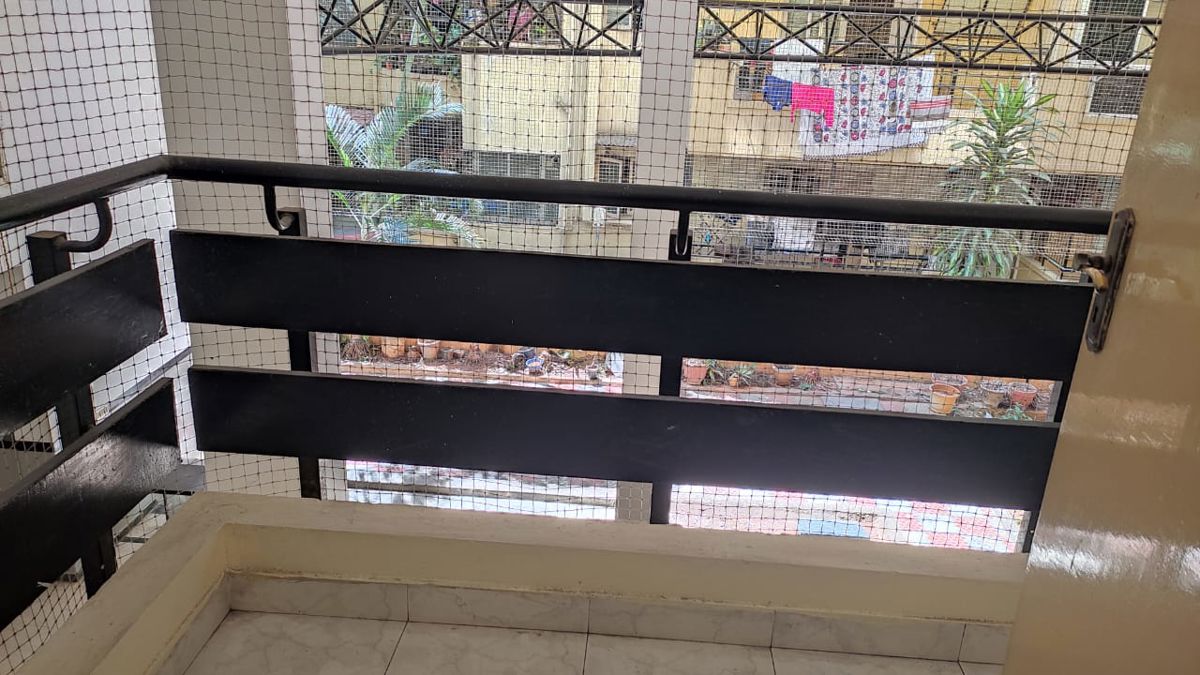 2 BHK Apartment For Rent in Raj Opal