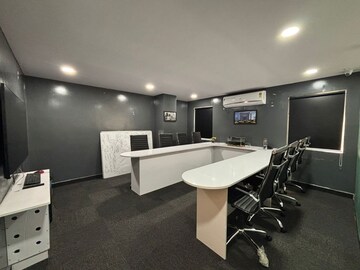 Team Area in  Office Space at Masjid Banda – for Rent