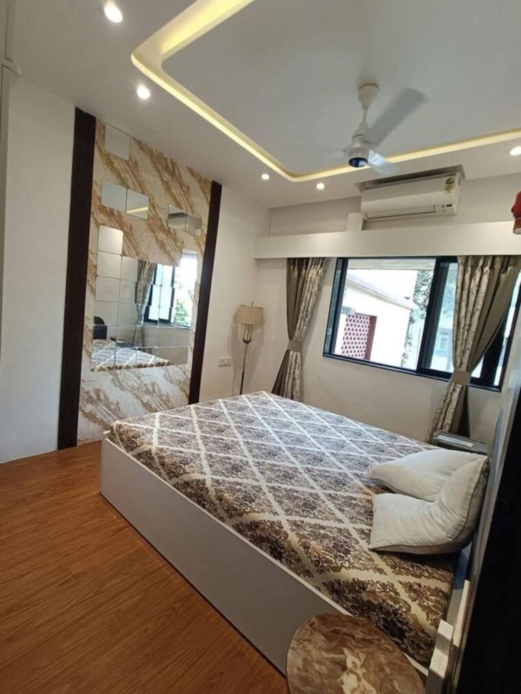 Bedroom, bandra west 1 Bedroom 500 Sq.Ft. Apartment In Bandra West Mumbai 10065978
