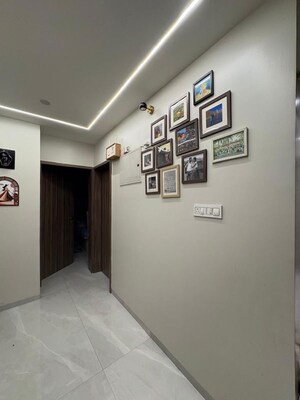 Room in 3 BHK Apartment at Oxy Beaumonde, Viman Nagar – for Rent