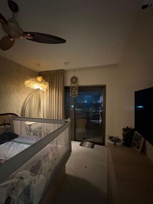 Team Area in 3 BHK Apartment at Oxy Beaumonde, Viman Nagar – for Rent