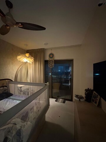 Team Area in 3 BHK Apartment at Oxy Beaumonde, Viman Nagar – for Rent