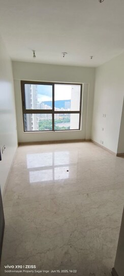 2 BHK Apartment For Rent in Kalpataru Immensa