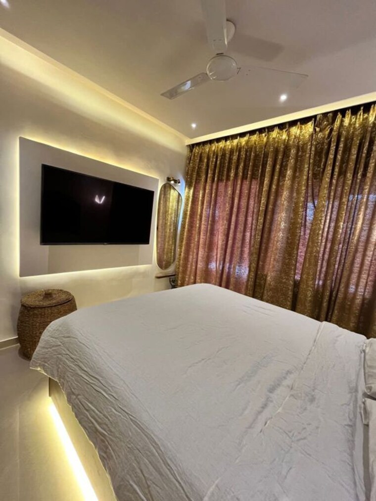 Bedroom, bandra west 3 Bedroom 1100 Sq.Ft. Apartment In Bandra West Mumbai 10066091