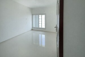 Room in 3 BHK Apartment at Shivgiri Layout – for Sale