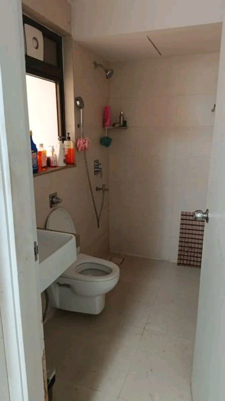 Bathroom, runwal-greens 2 Bedroom 732 Sq.Ft. Apartment In Mulund West Mumbai 10066106