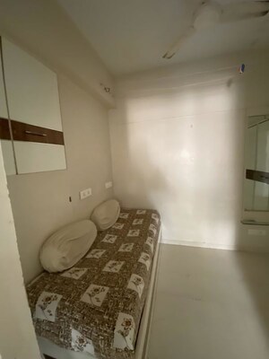 Bathroom in 2 BHK Apartment at Evergreen CHS Malabar Hill, Malabar Hill – for Sale