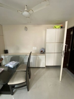 Bathroom in 2 BHK Apartment at Evergreen CHS Malabar Hill, Malabar Hill – for Sale