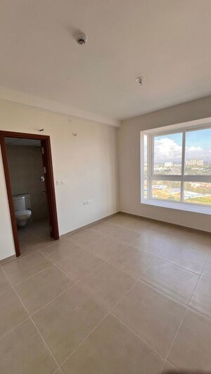 Room in 3 BHK Apartment at Bhartiya City Nikoo Homes 4, Thanisandra Main Road – for Rent