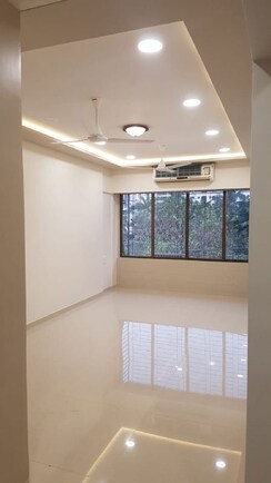 2 BHK + Pooja Room Apartment For Rent in Bandra West