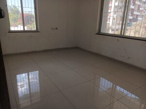 Room in 4 BHK Apartment at Mahavir Silver Astra, Hadapsar – for Sale