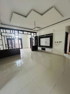 3 BHK Builder Floor For Rent in OMBR Layout
