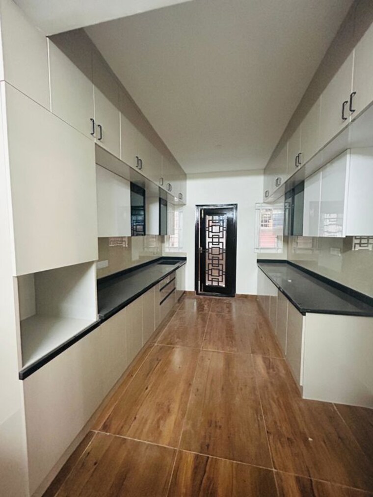Kitchen, ombr layout 3 Bedroom 1800 Sq.Ft. Builder Floor In Ombr Layout Bangalore 10066322