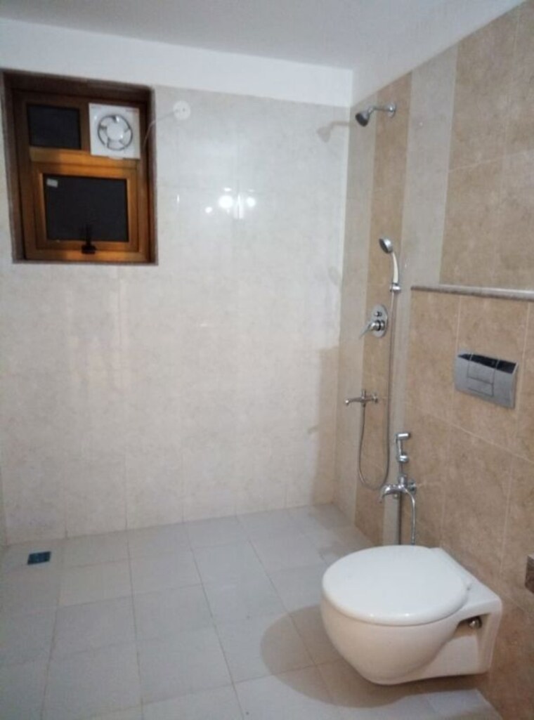 Bathroom, nachinola 3 Bedroom 2000 Sq.Ft. Villa In Nachinola Goa 10066341