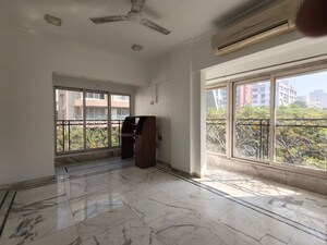 3 BHK Apartment For Rent in Khar West