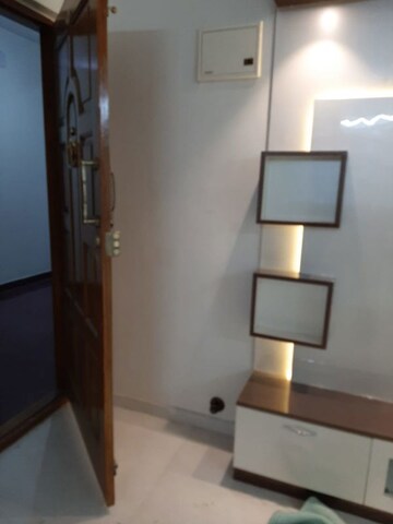 Room in 2 BHK Builder Floor at Hrbr Layout – for Rent