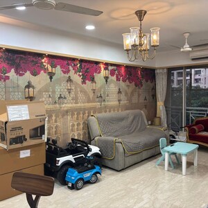 Team Area in 4 BHK Apartment at Worli – for Rent