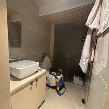 Bathroom in 4 BHK Apartment at Worli – for Rent