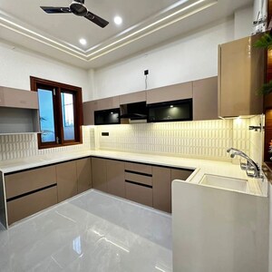 Kitchen in 4 BHK Villa at Mansarovar – for Sale