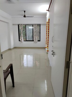 2 BHK Apartment For Rent in Vaibhav CHS Goregaon, Goregaon West