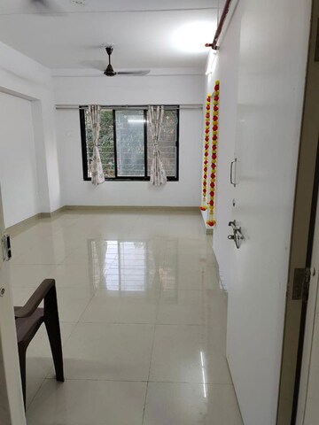 2 BHK Apartment For Rent in Vaibhav CHS Goregaon, Goregaon West