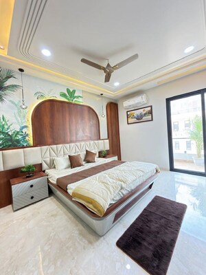 Bedroom in 4 BHK Villa at Narayan Vihar – for Sale