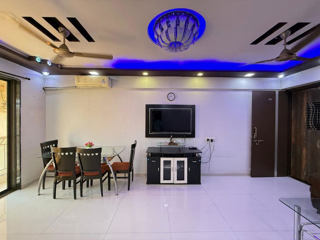 3 BHK + Extra Room Apartment For Rent in Mermaid Seaview