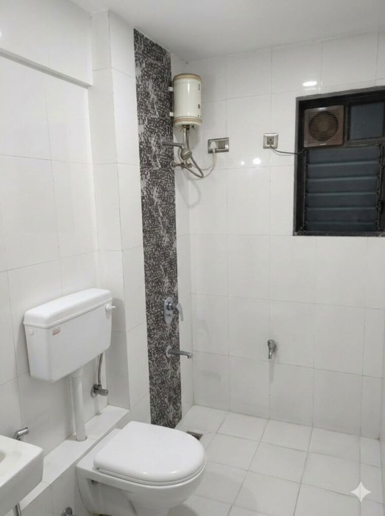 Bathroom, runwal-pearl 3 Bedroom 825 Sq.Ft. Apartment In Manpada Thane 10066411