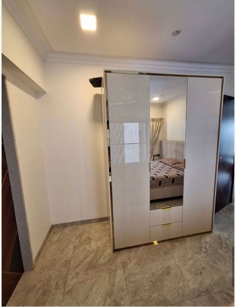 Room, andheri west 3 Bedroom 1100 Sq.Ft. Apartment In Andheri West Mumbai 10066423
