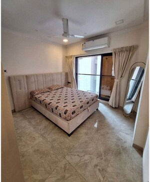 Master Bedroom in 3 BHK Apartment at Andheri West – for Rent