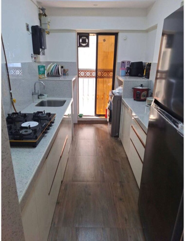 Kitchen, andheri west 3 Bedroom 1100 Sq.Ft. Apartment In Andheri West Mumbai 10066423