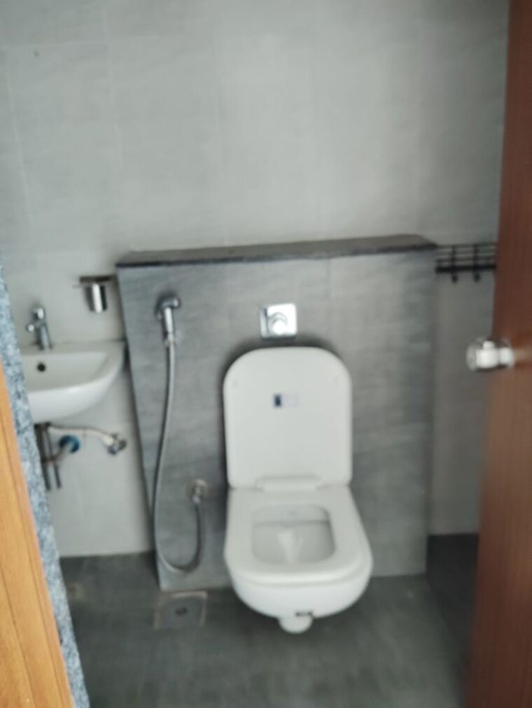 Bathroom, sharada-alliance-akashparv 4 Bedroom 2200 Sq.Ft. Apartment In Bavdhan Pune 10066429