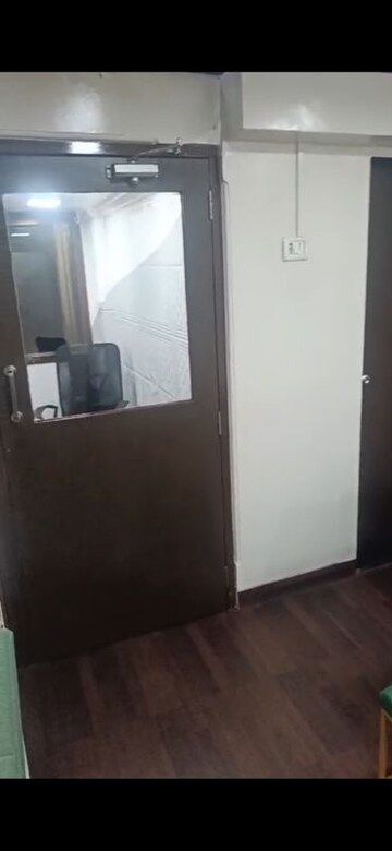 Room in  Office Space at Twin Complex, Andheri East – for Rent