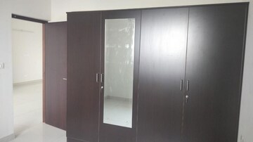 Room in 2 BHK Apartment at Prestige Falcon City, Konanakunte – for Rent