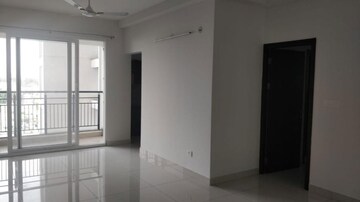 Room in 2 BHK Apartment at Prestige Falcon City, Konanakunte – for Rent