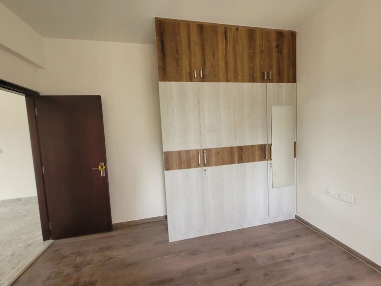 Room, goyal-orchid-piccadilly 2.5 Bedroom 1350 Sq.Ft. Apartment In Thanisandra Main Road Bangalore 10066464