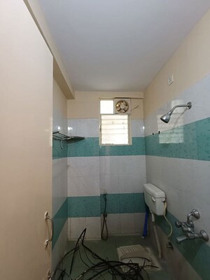 Bathroom in 3 BHK Apartment at Sai Balaji Lemon Tree, Kempapura – for Rent