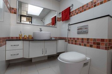 Bathroom in 4 BHK Apartment at Brahma Suncity Platinum, Wadgaon Sheri – for Sale