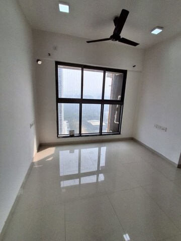 1 BHK Apartment For Rent in UK Iridium Tower 2, Kandivali East